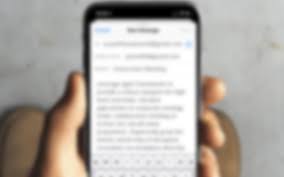 Blurry vision when trying to read text on a phone, simulating presbyopia