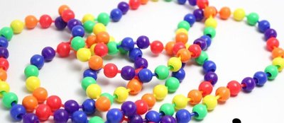 Beads representing polymers and monomers