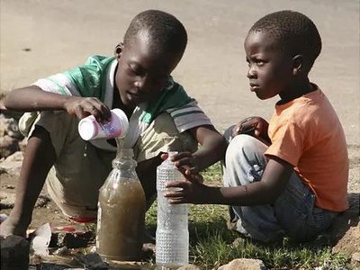 Children collecting stagnant water (risk for diarrhea)