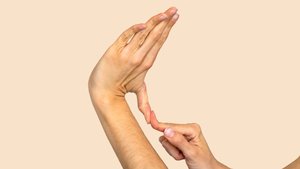 Marfan syndrome: flexible thumb