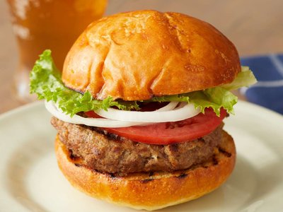 Hamburger representing muscle tissue