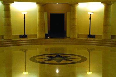Circular floor with star, illustrating irrational numbers in geometry