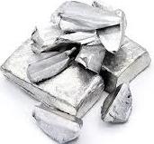 Sodium in salt vs sodium metal