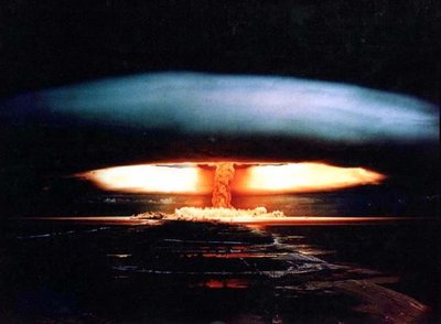 Explosion: example of a fast reaction