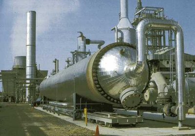 Industrial chemical reactor