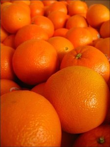 Oranges, example of acidic food