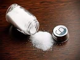 Table salt (NaCl)