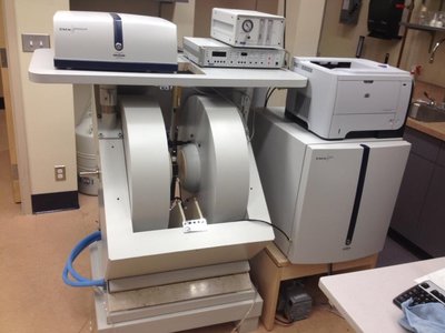 EPR spectrometer instrument