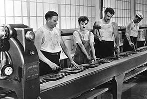 Factory assembly line analogy for biosynthetic pathway