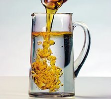 Oil (alkane) not mixing with water