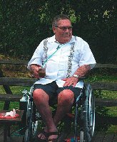 A patient with severe COPD obtains oxygen from an oxygen tank.
