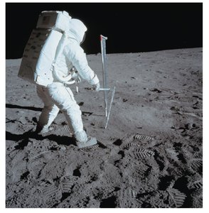 Astronaut on the Moon illustrating weight vs. mass