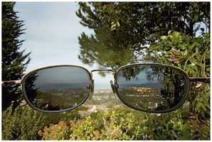 Photochromic glasses in sunlight
