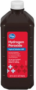 Comparison of water and hydrogen peroxide molecular formulas