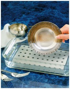 Restoring silver using aluminum and electrolyte