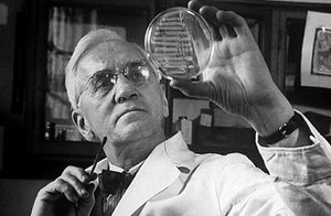 Alexander Fleming with petri dish