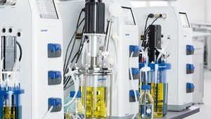 Industrial bioreactors for fermentation