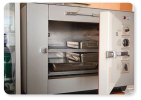 Hot air oven for dry heat sterilization
