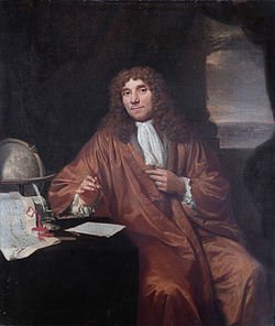 Drawings of microorganisms by Leeuwenhoek
