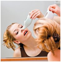 Using a neti pot for sinus irrigation