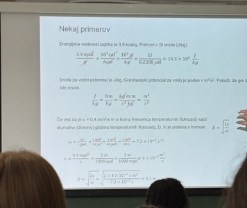 Lecture slide with SI unit conversions and formulas