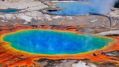 Hot spring environment for thermophiles and hyperthermophiles