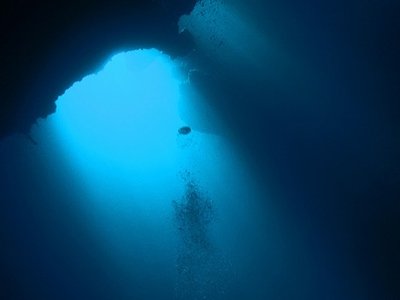 Deep ocean cave