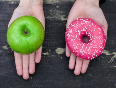 Comparison of whole food (apple) and ultra-processed food (donut)