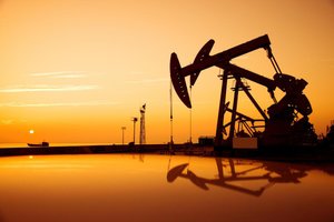 Oil extraction, representing hydrocarbon analysis