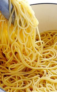 Spaghetti-like entanglement