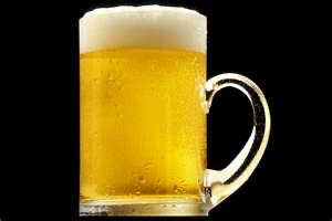 Glass of beer, representing organic molecules in beverages