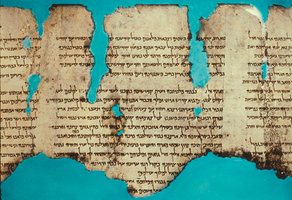 Dead Sea Scrolls, dated using carbon-14