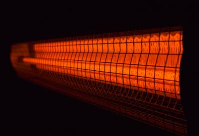 Infrared heater emitting thermal radiation