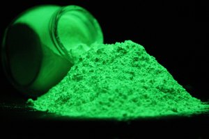 Phosphorescent material