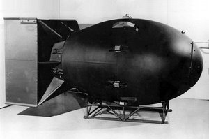 Fission bomb (Fat Man)