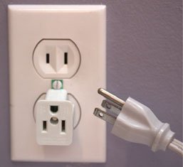 Adapter for three-prong plug