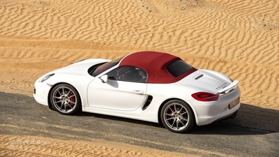 Convertible car top puffing up