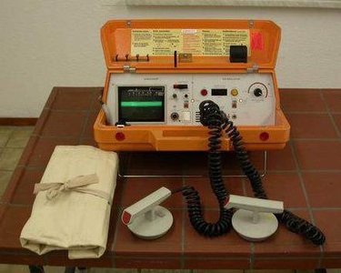 Defibrillator