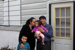 Salvadoran American family