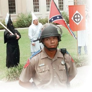 Reference groups: KKK members and police officer