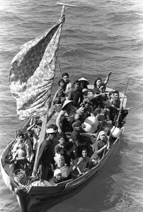 Vietnamese immigrants arriving by boat