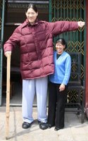 Tallest living woman compared to average height